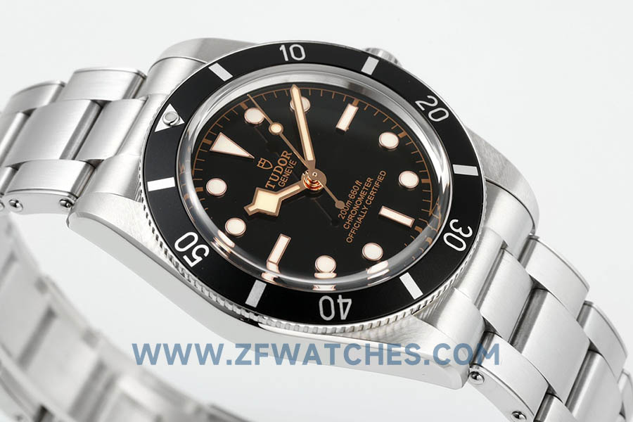 ZF厂帝舵碧湾系列M79000N-0001分复刻腕表