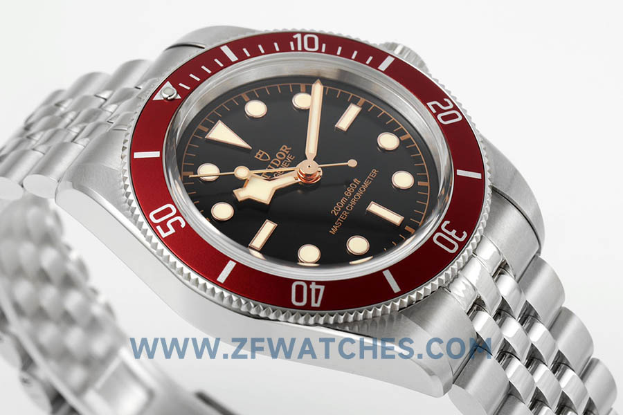 ZF厂帝舵碧湾系列M79230R-0012腕表